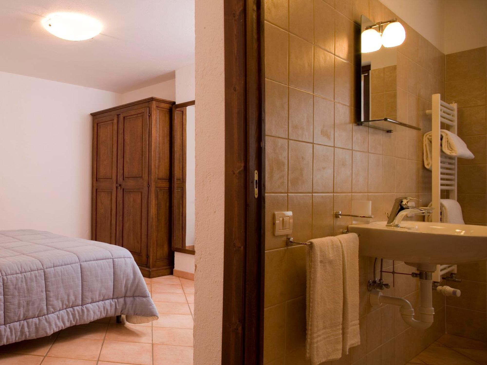 Agriturismo Les Hiboux Brusson Exterior photo